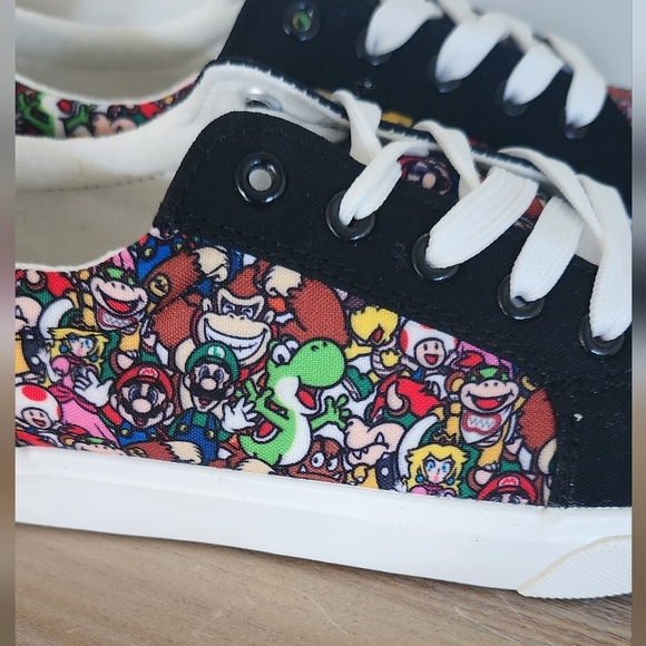 👟 Nintendo Super Mario Kids Sneakers – Size 5, NWT, Cartoon Character Design - Picture 13 of 16